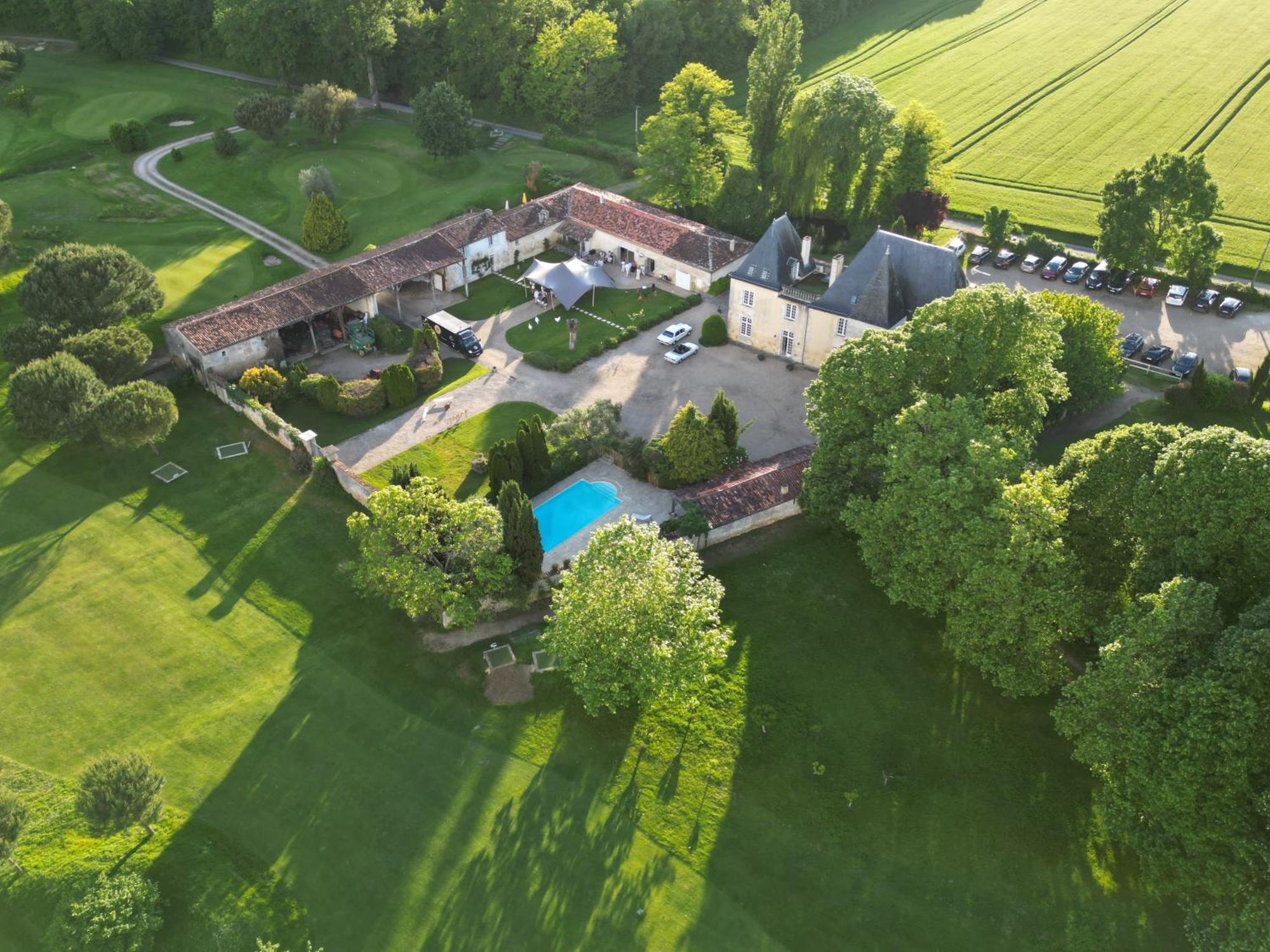 Chateau De La Vallade Saint-Porchaire المظهر الخارجي الصورة